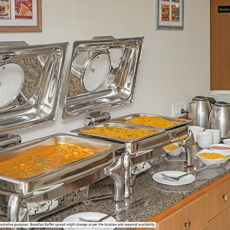 Hotel Nysha Palace Near Igi Airport New Delhi Exteriör bild